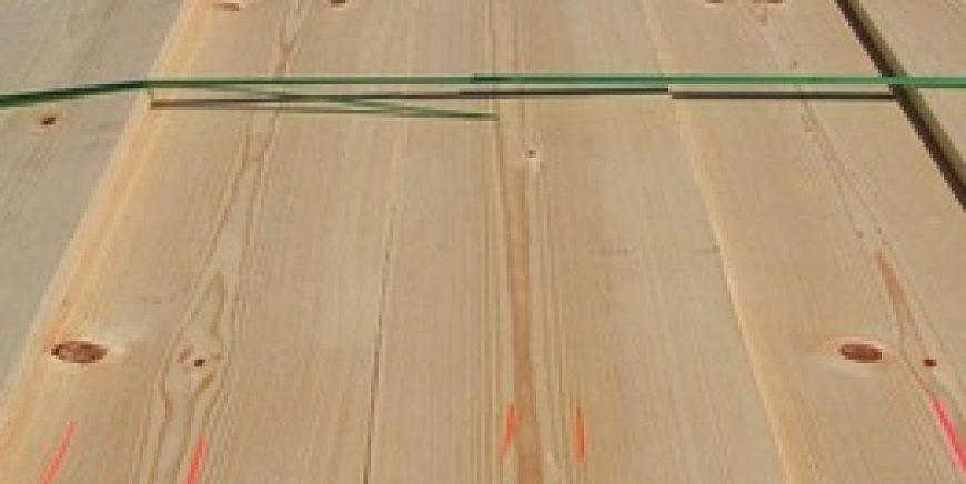 Madera aserrada de pino ponderosa / Pine lumber in board-feet